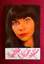 Original-Autogramm von Olivia Molina, Farbbild-Karte, 14,5 x 9,5 cm