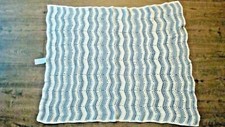 BABY SICHERHEITSDECKE LUXUS HANDGEFERTIGT BLAU/WEISS 2' X 2'