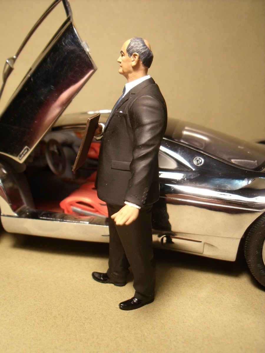 Figurine 1/18 Ferdinand Piëch – Résine Non Peinte – Pour Audi Porsche (Vroom, Norev, CMR, Schuco, Minichamps)