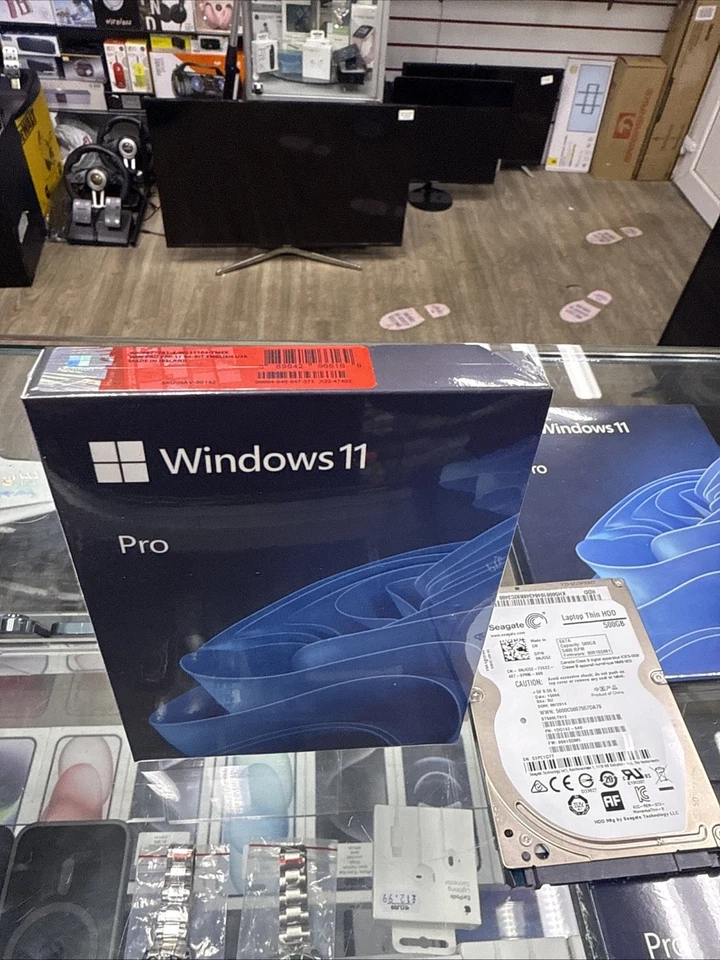 Microsoft Windows 11 Pro 64-Bit Full Version USB Box Sealed Pack - Image 3 of 3