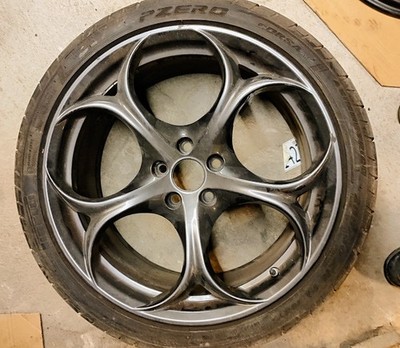 Alfa Giulia Quadrifoglio QV alloy wheel 10J x 19 ET34 156112959