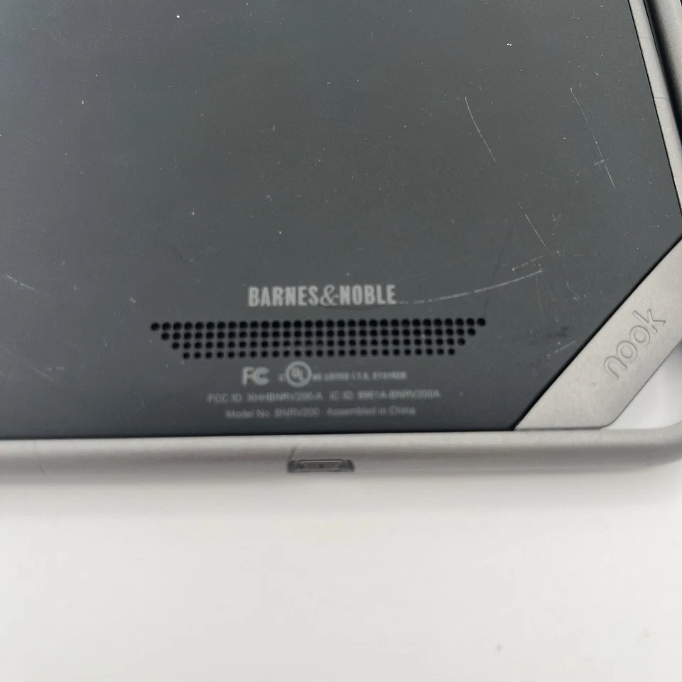 Barnes & Noble NOOK Color BNRV200 Tablets bundle of 2 For parts - Image 3 of 4