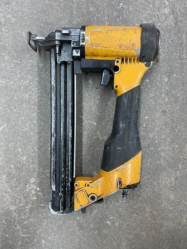 Bostitch Wide Crown Stapler 438S2R-1 16 Gauge Staple Gun 1" Crown Pneumatic