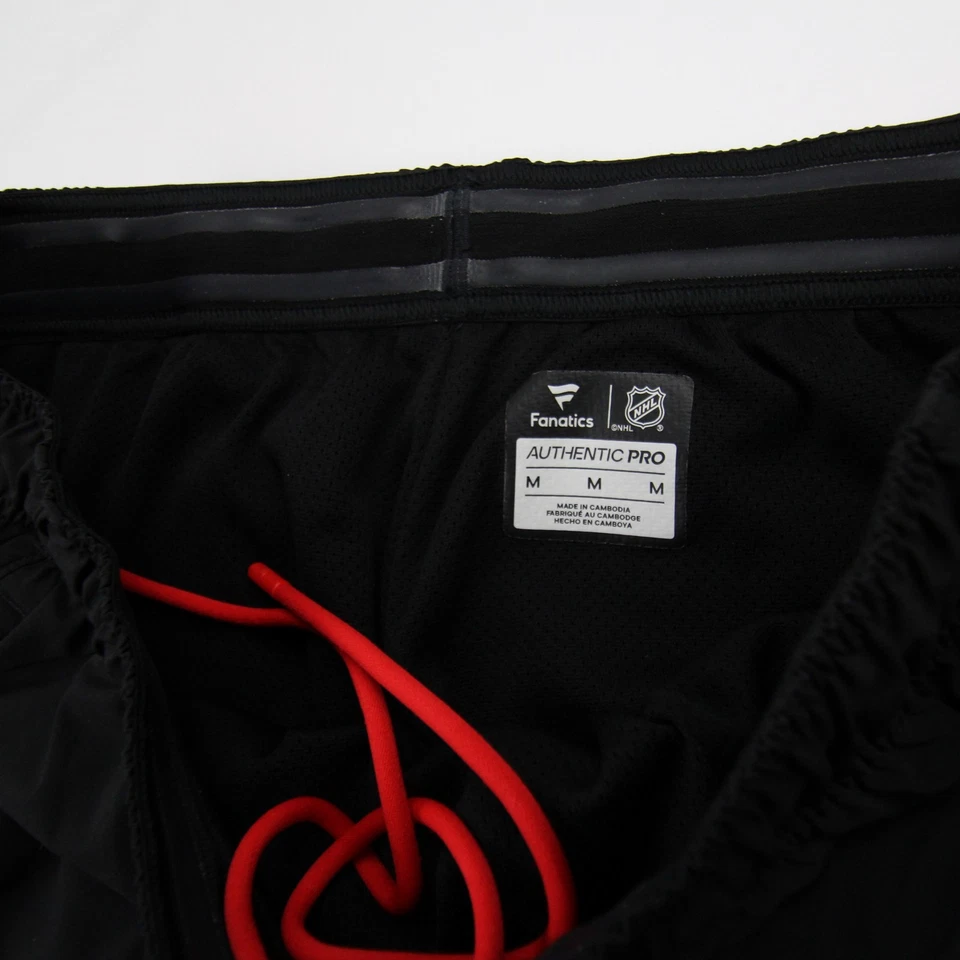 Pantalones deportivos New Jersey Devils Fanatics para hombre negros usados Foto 4 de 4