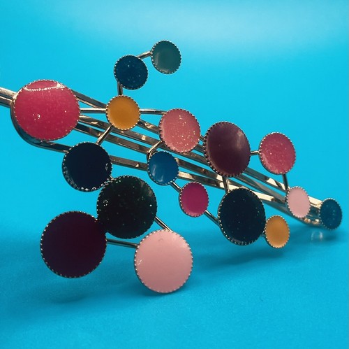 Fun Hair Clip - Colorful! Same/Next Day Shipping! Trusted Seller! - Picture 3 of 4