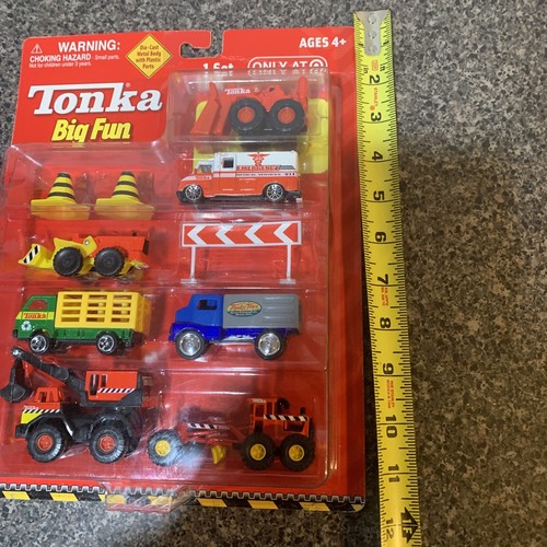 HASBRO Big Fun Target Exclusive Construction Loader Grader Crane Set Sealed #5 - Picture 7 of 10