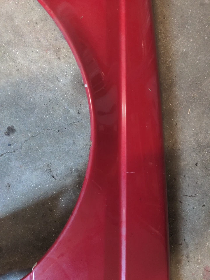 Guardabarros delantero lado conductor alfa romeo 164 Foto 3 de 4