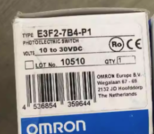 E3F27B4P1 Brand New Omron Optoelectronic Switch E3F2-7B4-P1 ONE IN BOX