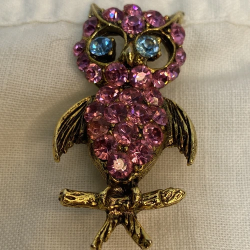 Vintage Owl Pink Rhinestone  Brooch Gold Tone Bird Costume Jewelry Critter Pin