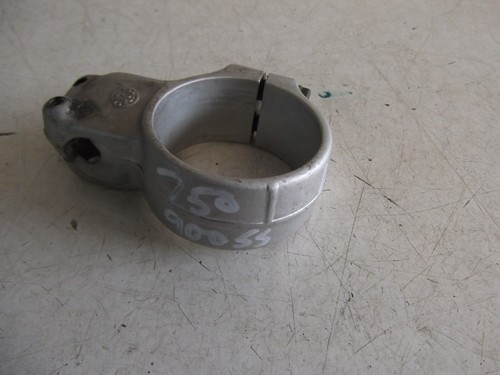 DUCATI SUPERSPORT 750SS / 900SS LEFT-HAND HANDLEBAR CLAMP - Picture 3 of 6