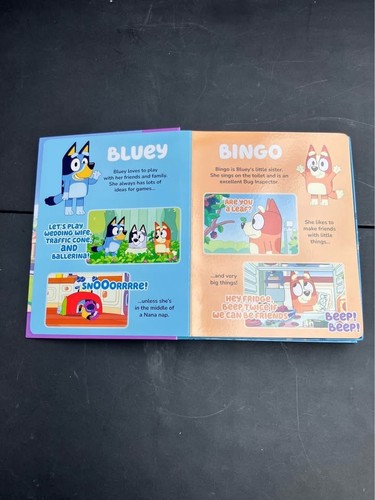 Bluey My Busy Books - Storybook 10 Figurines & Playmat Travel Play Activity Book