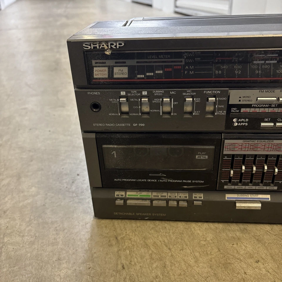 ALTAVOCES BIDIRECCIONALES SHARP GF-700ZD DE COLECCIÓN AÑOS 80 BOOMBOX ESTÉREO CUBIERTA DE CINTA SIN PROBAR Foto 2 de 4
