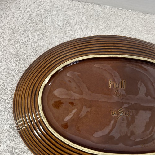 VINTAGE HULL BROWN DRIP POTTERY MEAT PLATTER - Picture 8 of 12