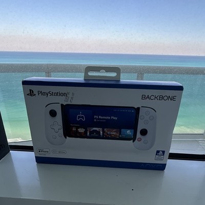 Backbone PlayStation One PlayStation Edition Controller White for iPhone