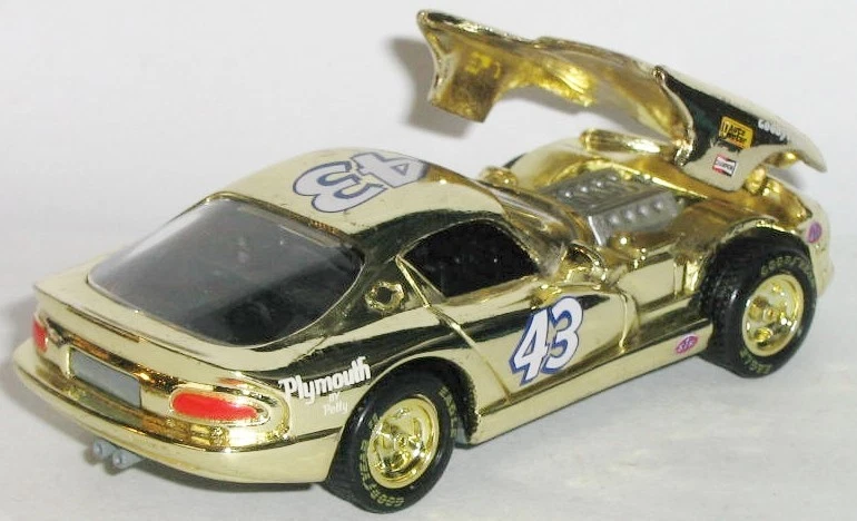 1/64 = LEGEND / RICHARD PETTY / DORADO 1996 DODGE VIPER / Neumático de goma Muscle Car Foto 3 de 4