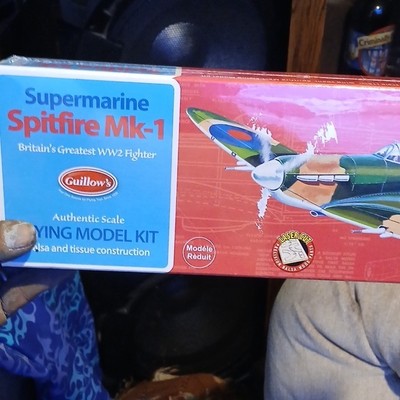 Guillow's Supermarine Spitfire Mk-1 Airplane Kit Laser Cut Balsa Wood & Tissue