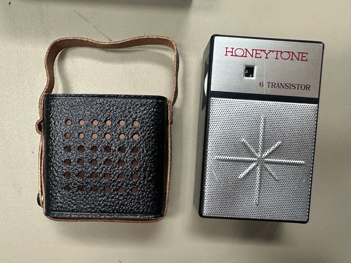 Honeytone Deluxe 6 Transistor Radio - 1965 New Model