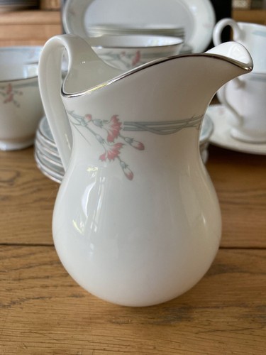 ROYAL DOULTON CARNATION + STUNNING + CHOOSE YOUR PIECE! - Picture 29 of 32