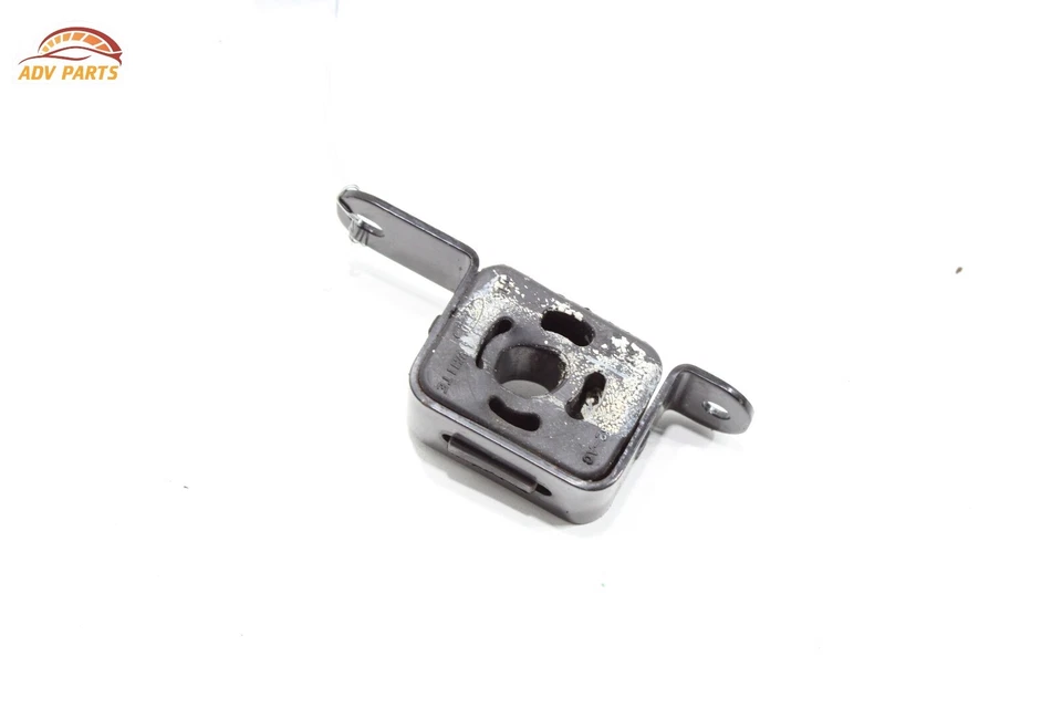 Sistema de escape Aston Martin V8 Vantage 2007-2010 suspensión de tubo delantero OEM Foto 2 de 4