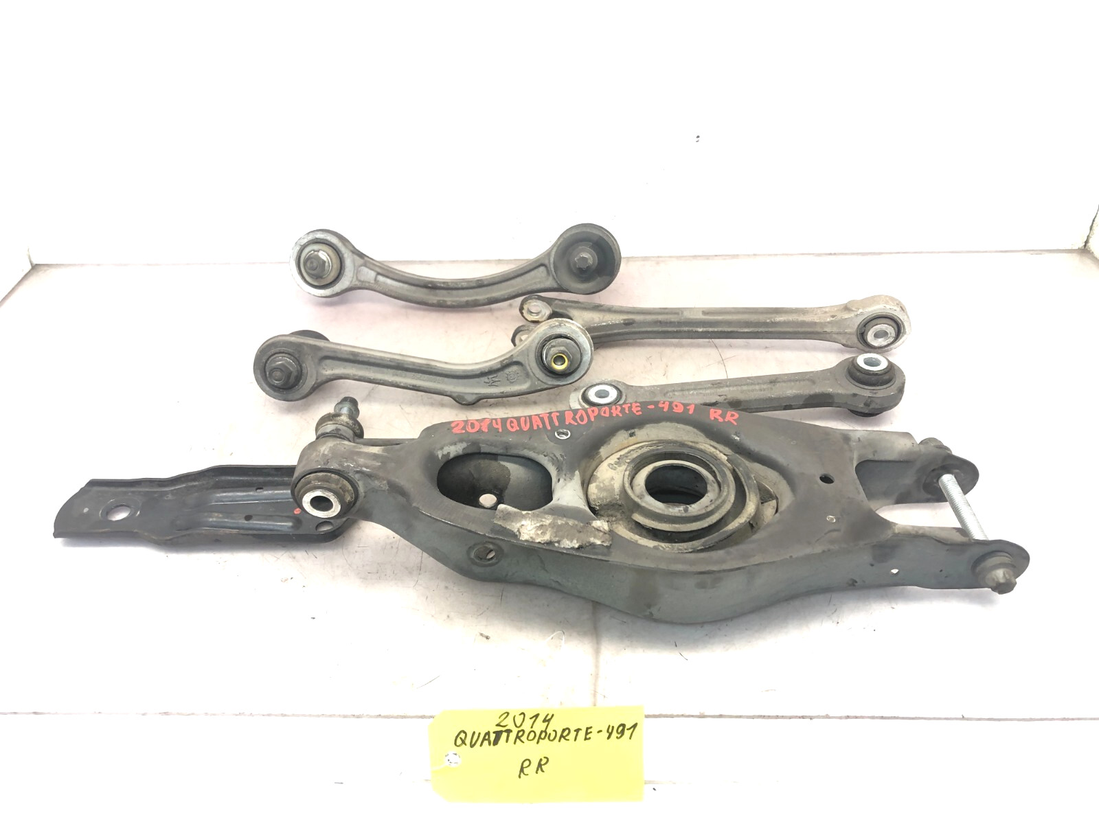 2014-2020 MASERATI QUATTROPORTE AWD RIGHT PASS REAR CONTROL ARM SET OEM