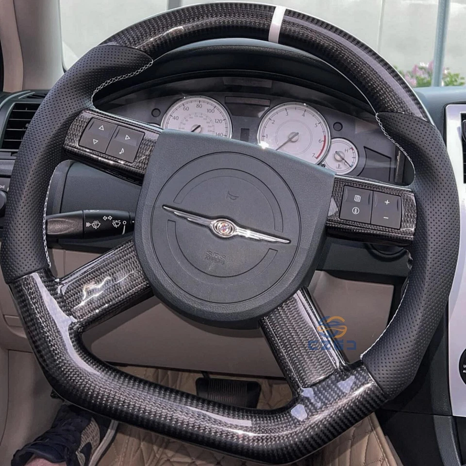 Volante de fibra de carbono apto para Dodge Charger Challenger STR Chrysler 300C Foto 2 de 4