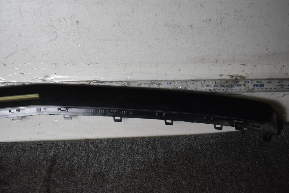 Mercedes Benz AMG GT53 2019-2021 base alerón moldura fabricante original Foto 3 de 4