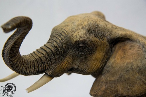 Elefant erhobener Rüssel Tierfigur Figur grau groß Nr. 1424 - Bild 7 von 9