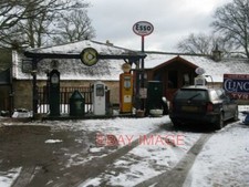 PHOTO  A COLLECTION OF VERY OLD PETROL PUMPS AT CRAIGEND IT WAS A GREAT SURPRISE