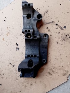 VW 1,9 TDI ATD - Lichtmaschinenhalter 045 903 143 C (Golf IV und weitere)