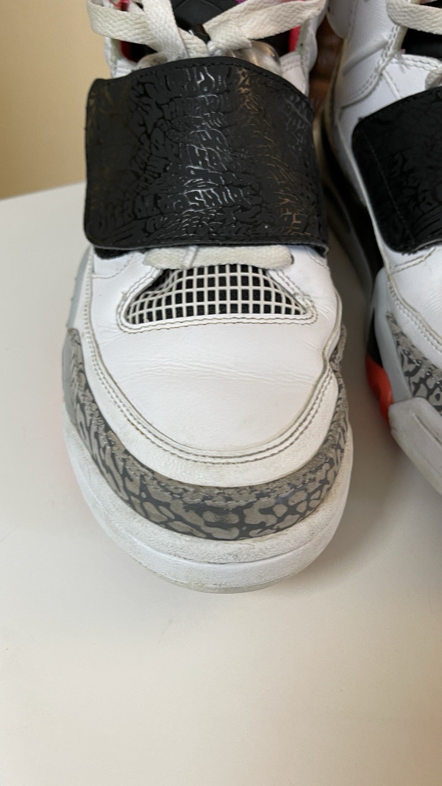 Jordan Son of Mars Hot Lava 2015 Retro White Cement Black Purple Sneakers 8.5 thumbnail 12