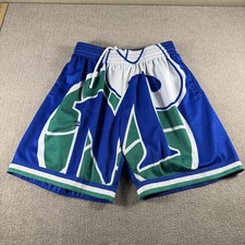Dallas Mavericks Team with Panini for Memorabilia Deal 18