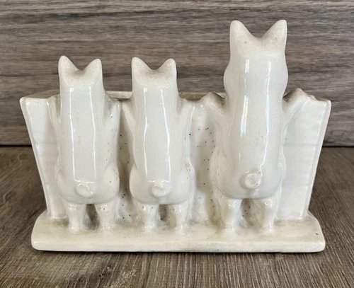 VTG Shawnee McCoy Pottery Three Little Pigs on Fence PLANTER Cream/gray