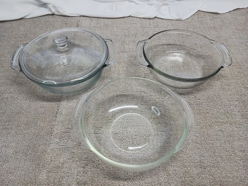 Anchor Hocking 2 QT/ 2QT/ 1.5 QT/ 2  Clear Glass Casserole Dish Bowl 1 Lid