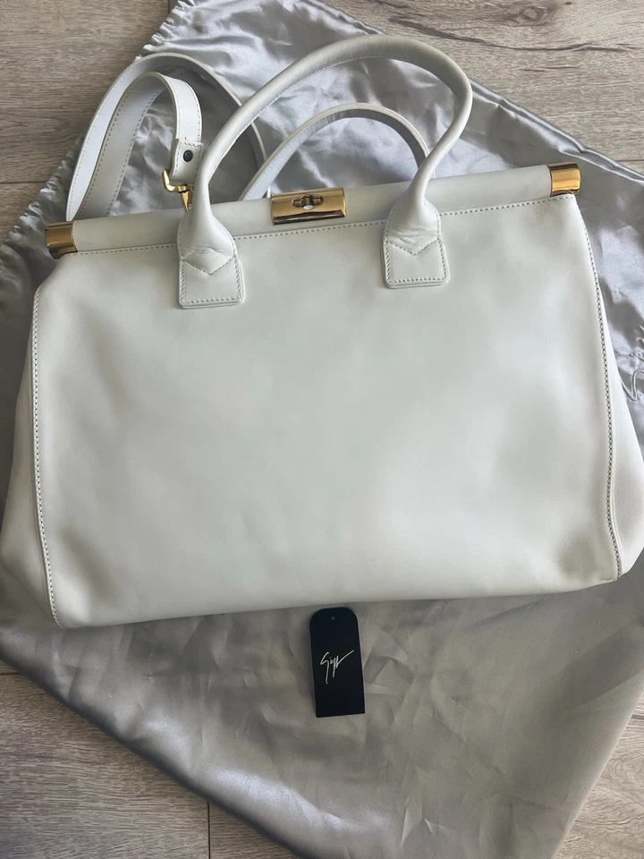 Gorgeous NEW! Giuseppe Zanotti White w Gold Leather Womens Handbag Tote! $1,395 - Image 4 of 4