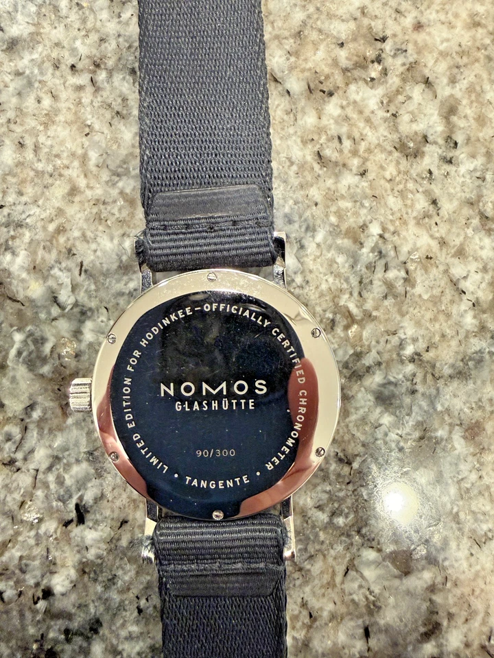 Cronómetro deportivo Nomos Hodinkee edición limitada (90/300) Foto 2 de 4