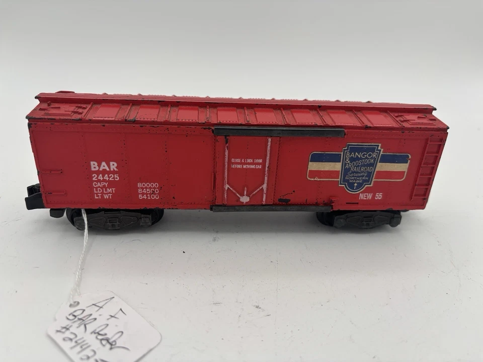 American Flyer S Gauge 24425 Bangor & Aroostook Railroad Refrigerator Car Red - Image 2 of 4