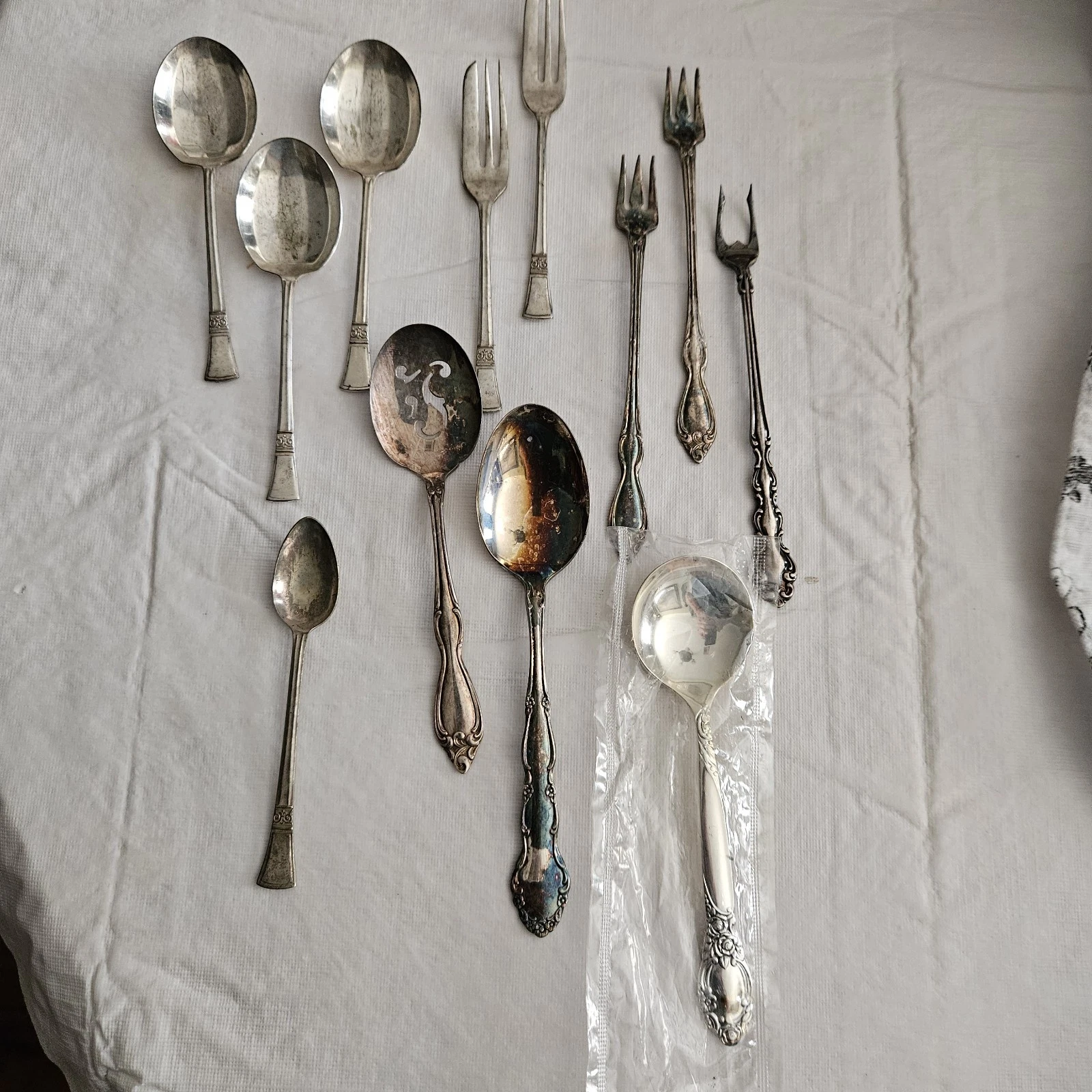 Eclectic Estate Lot Of 12 Antique/Vintage Silver Plate Serving Utensils