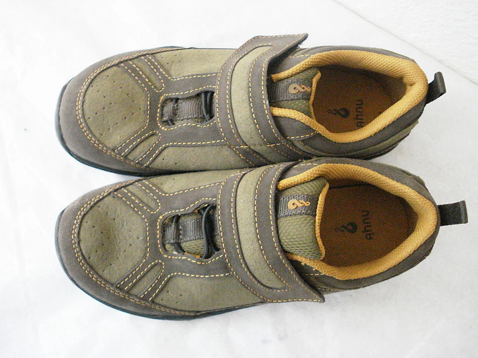 AHNU 青少年尺码 US 3M EUR 34 绿色和棕色橡胶皮革牛津步行鞋  — 第 2/4 张图片
