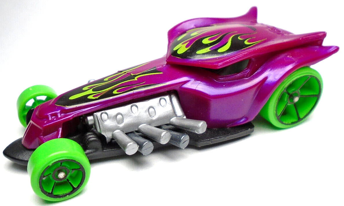 2016 HOT WHEELS RATICAL RACER PURPLE 1:64 DIECAST 2 3/4" CAR WITH GREEN & BLACK