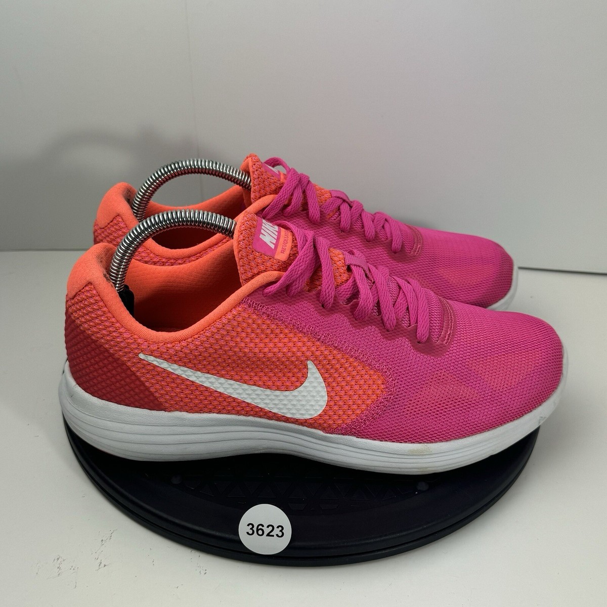 nike revolution orange
