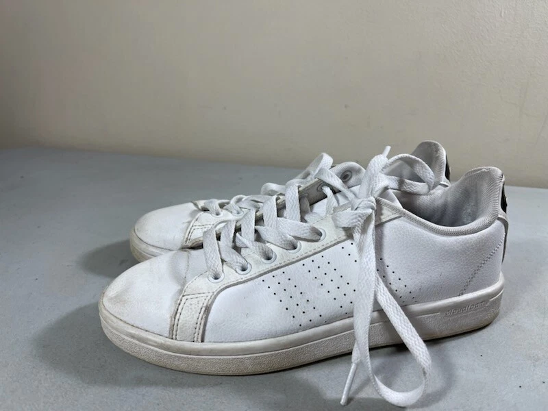 ADIDAS WOMEN S WHITE AW4323 CLOUDFOAM ADVANTAGE SNEAKERS SIZE 7 eBay