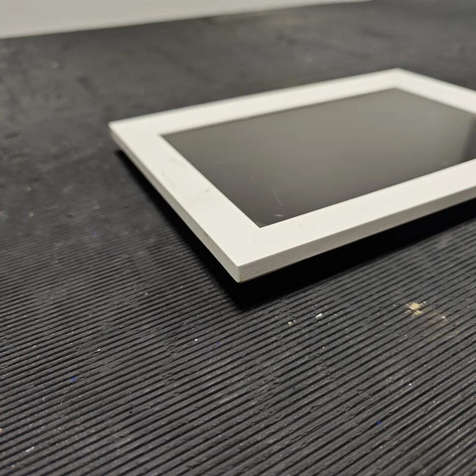 Tablet Denver PFF-1064W 10.1" Usato, Senza Adattatore, 16GB Di Memoria - Immagine 4 di 4