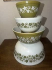 Vintage Pyrex Spring Blossom/Crazy Daisy Nesting Mixing Bowl Set 401-404 Green