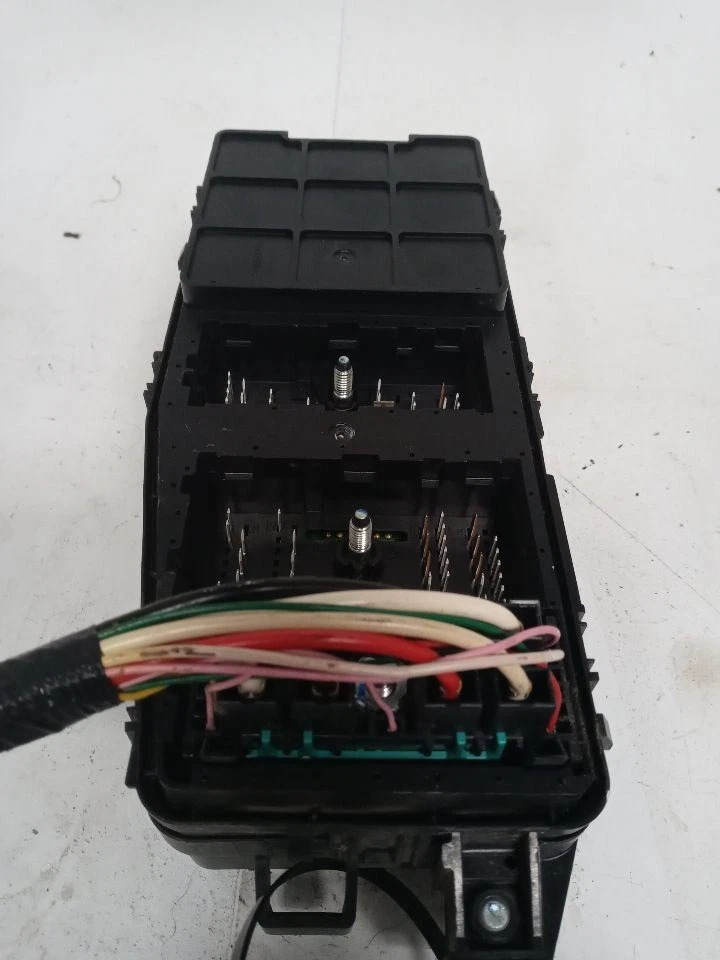 Caja de fusibles de motor Kia Sedona 2011 12 2014 probado por fabricante original  Foto 3 de 4