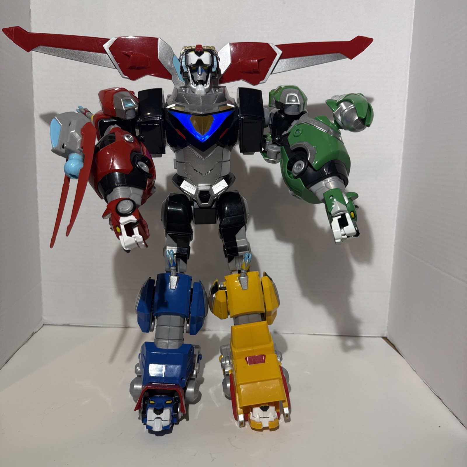 VOLTRON • Legendary Defender • 16" Combiner Lions • 2017 • Sounds And Lights