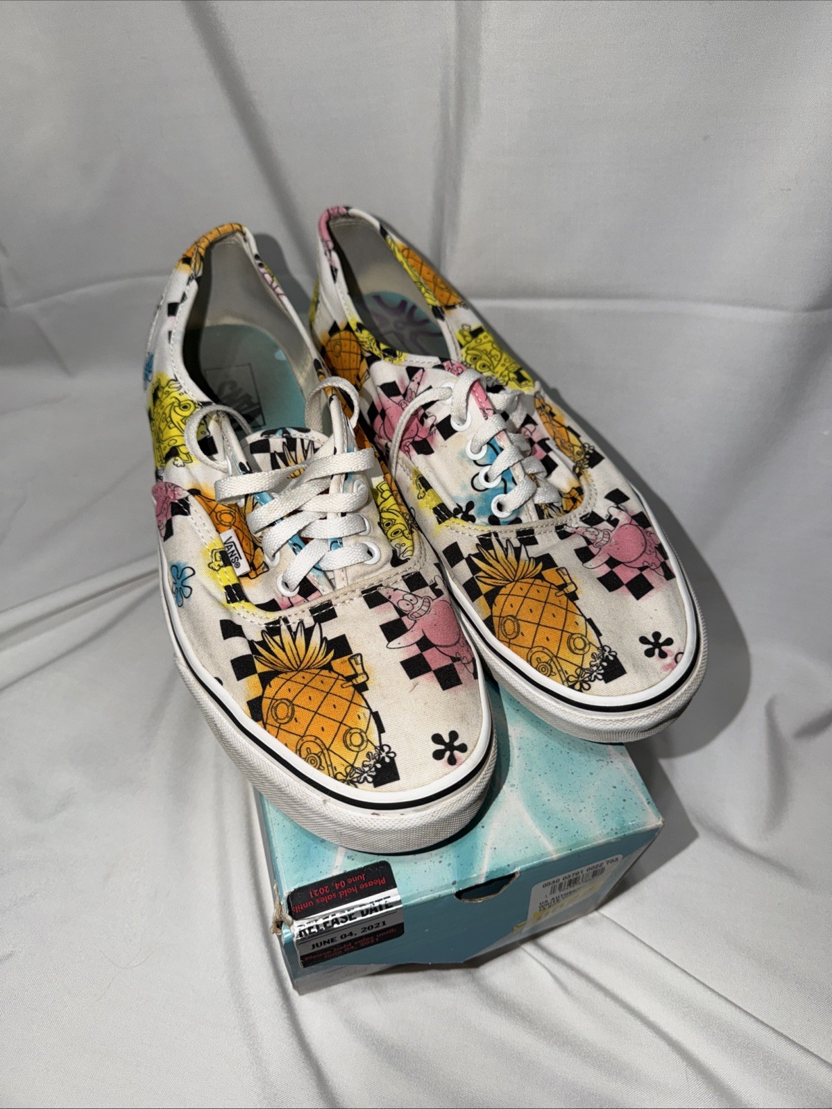 VANS AUTHENTIC SPONGEBOB Patrick SQUAREPANTS Skat… - image 1
