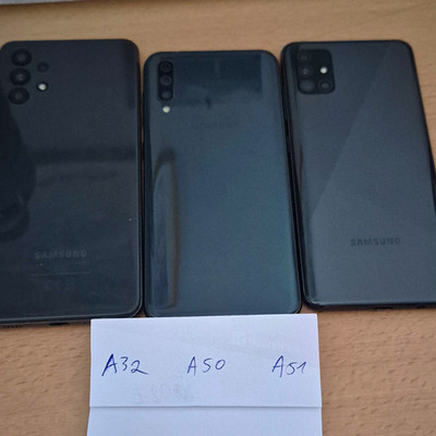 Samsung Galaxy A32 128GB Schwarz (Gebraucht) + 2 weitere defekte Handys