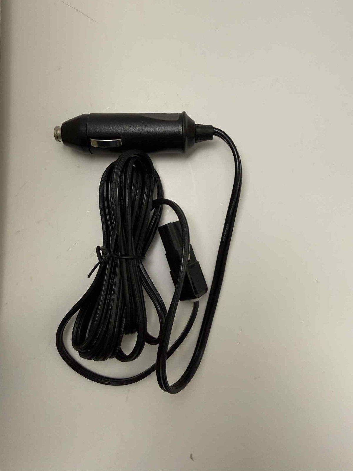 Vector 12-Volt DC Travel Cooler and Warmer VEC221