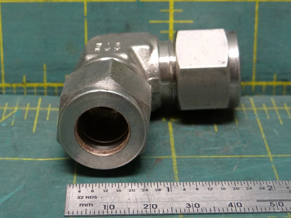 316 Stainless Steel Swagelok SS-810-9 Tube Fitting, Union Elbow, 1/2 in. Tube OD - Image 3 of 3