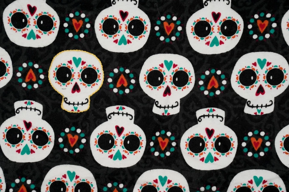Sugar Skull Hearts Day of the Dead Fabric Halloween JoAnn 23" x 42" Los Muertos - Image 3 of 4